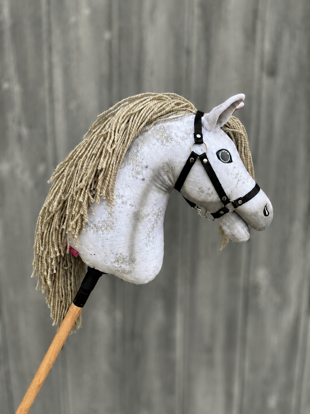 Hobby Horse Victory met Zwart Halster - maat M