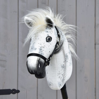 Hobby Horse Aspen met zwart Halster, maat S