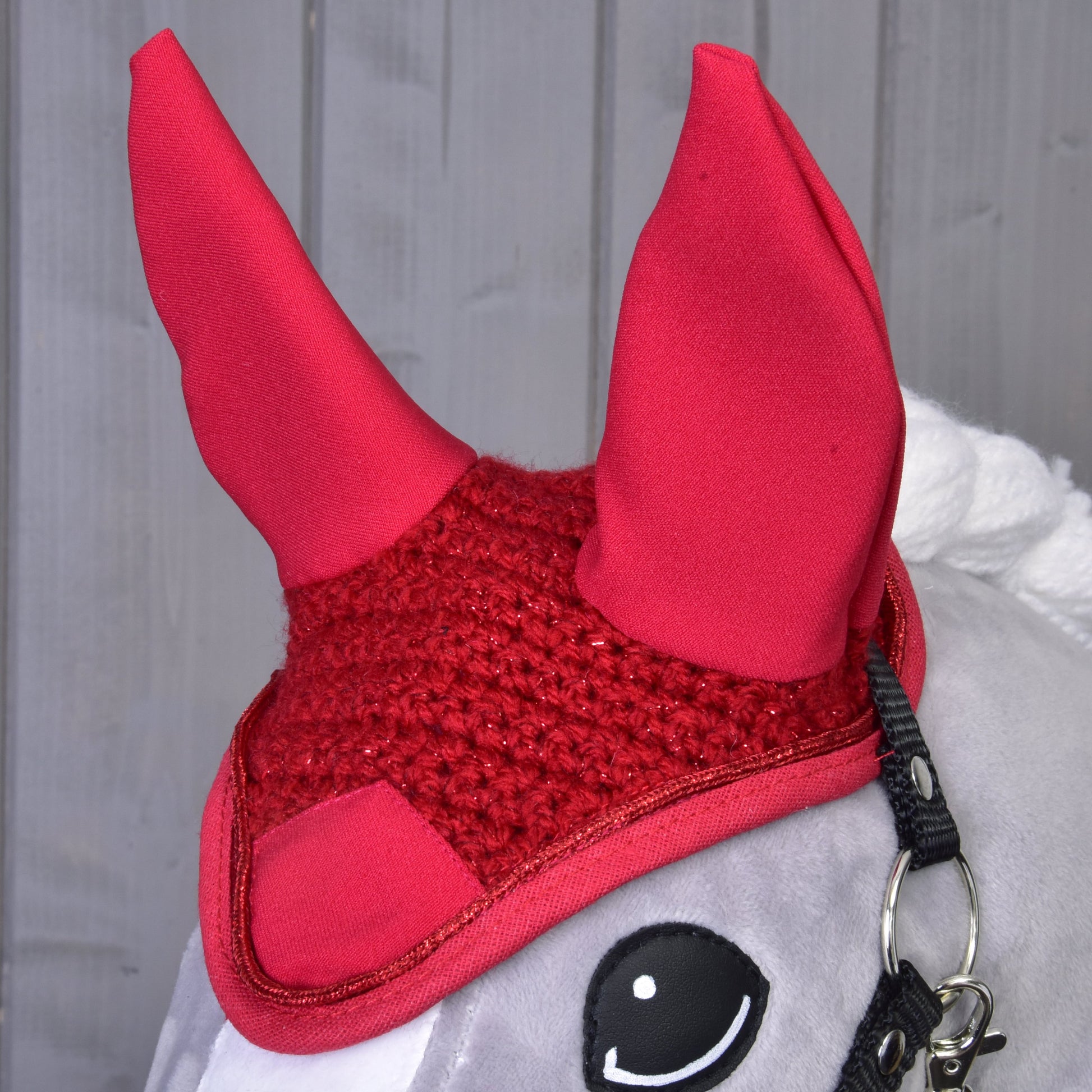 Ear bonnet crocheted red
