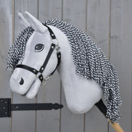 Hobby Horse Caesar met zwart Halster