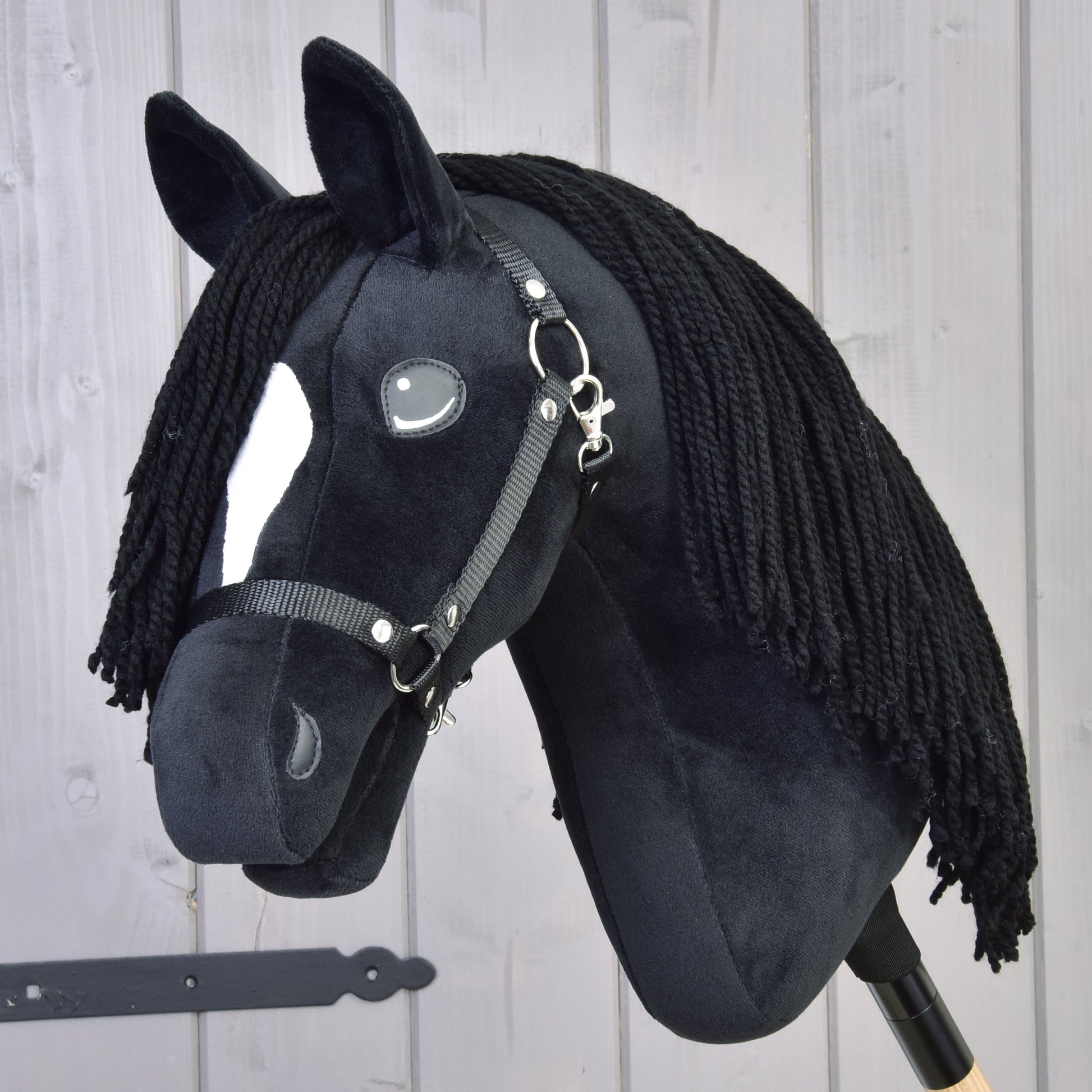Hobby Horse Cloony met Zwart Halster