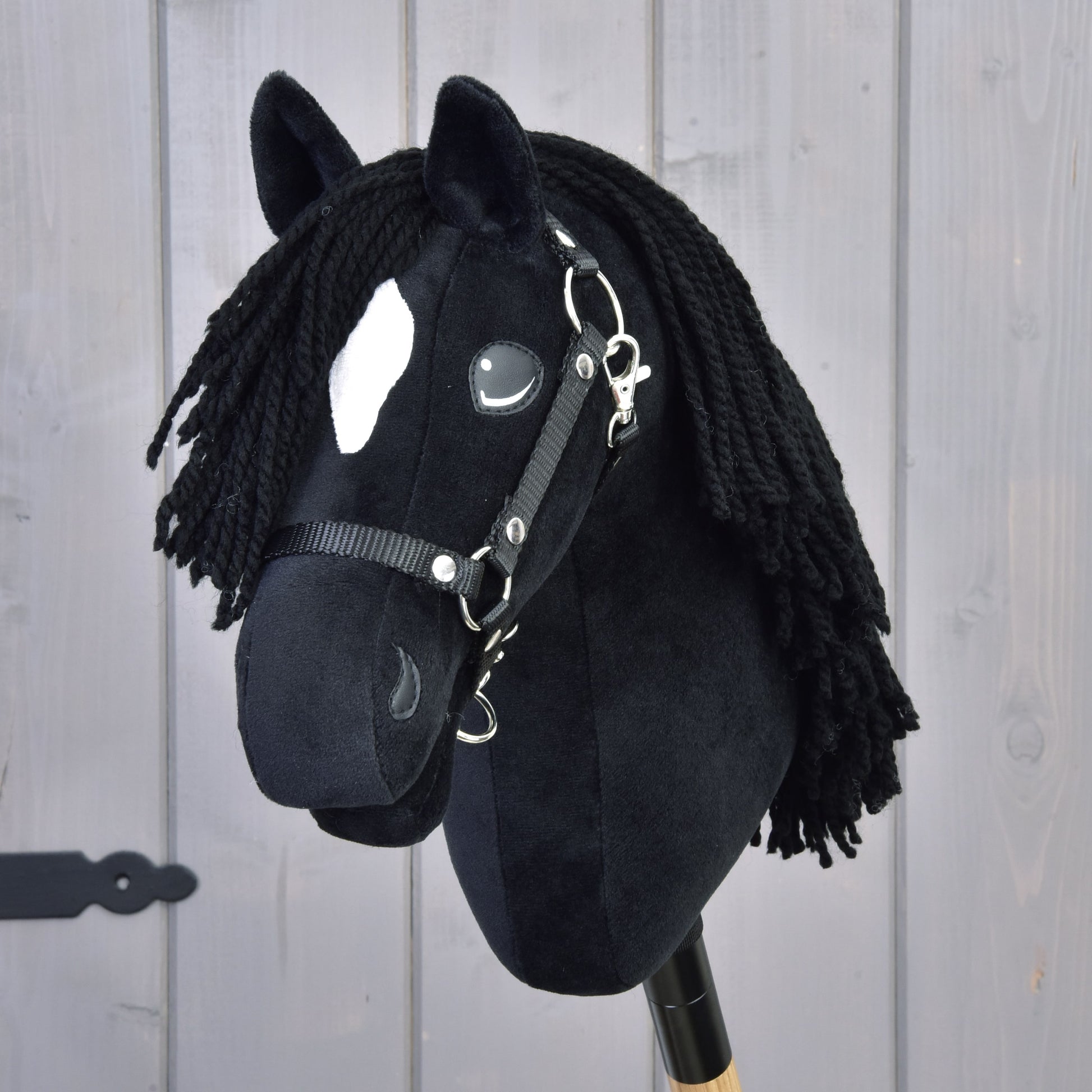 Hobby Horse Cloony met Zwart Halster
