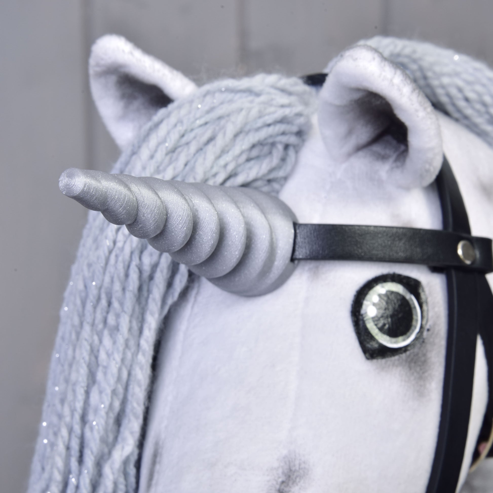 Hobby Horse Eenhoorn Zilver met Hoofdstel en Halster