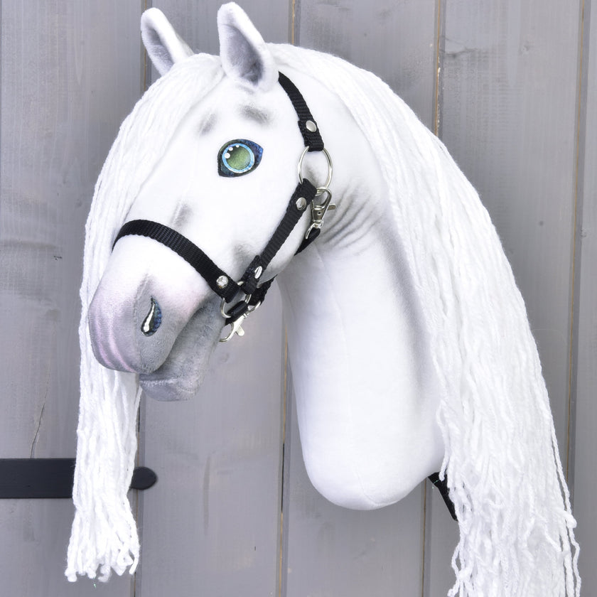 Hobby Horse Quicksilver met Zwart Halster