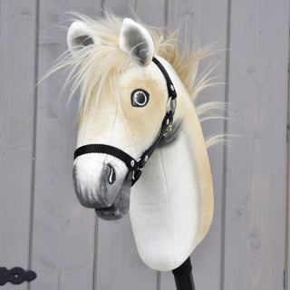 Hobby Horse Honey Pearl met Zwart Halster - maat S