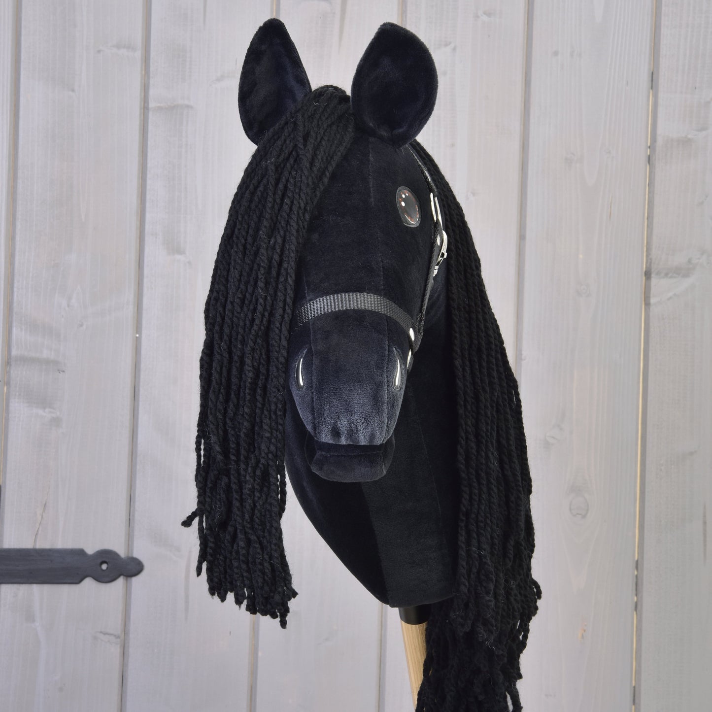 Hobby Horse Maximus met zwart Halster