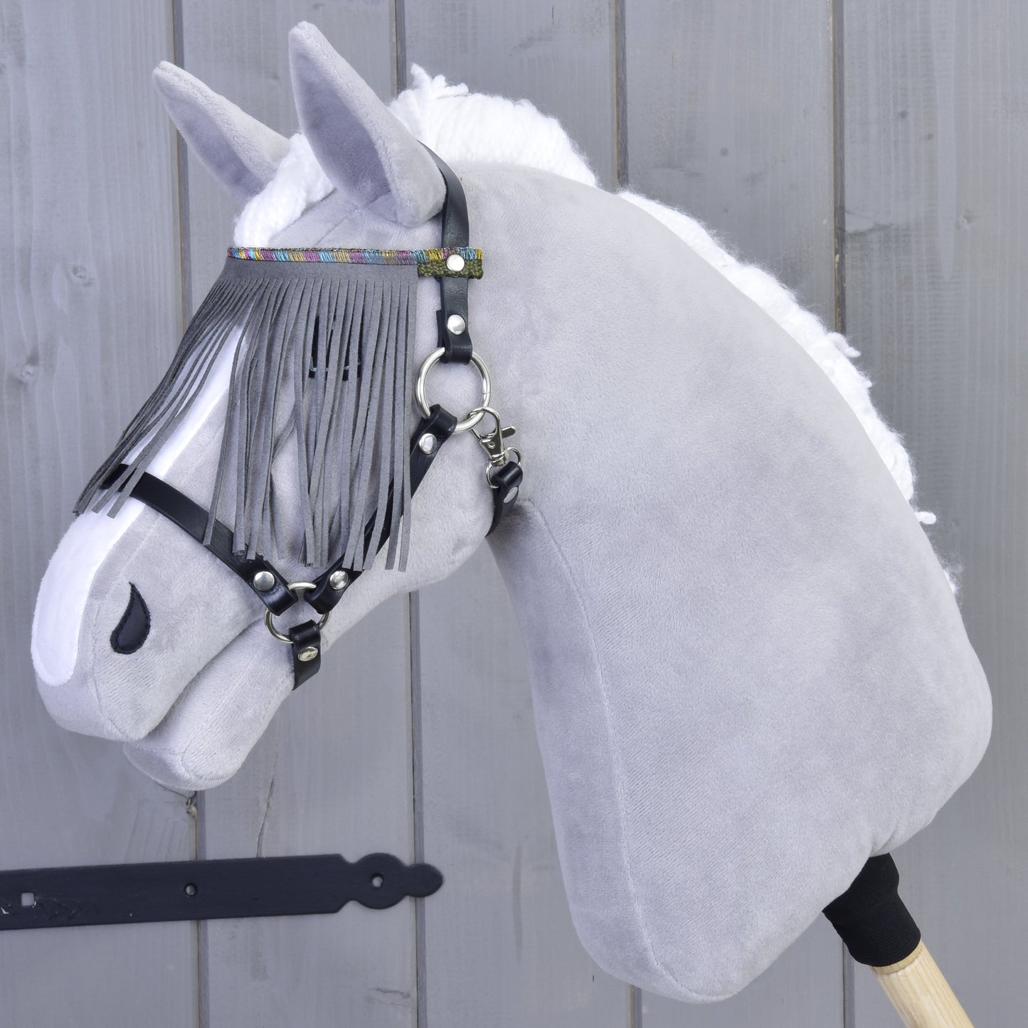 Halster zwart met grijze franjes