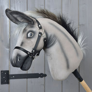 Hobby Horse Ezel Olin met zwart Halster