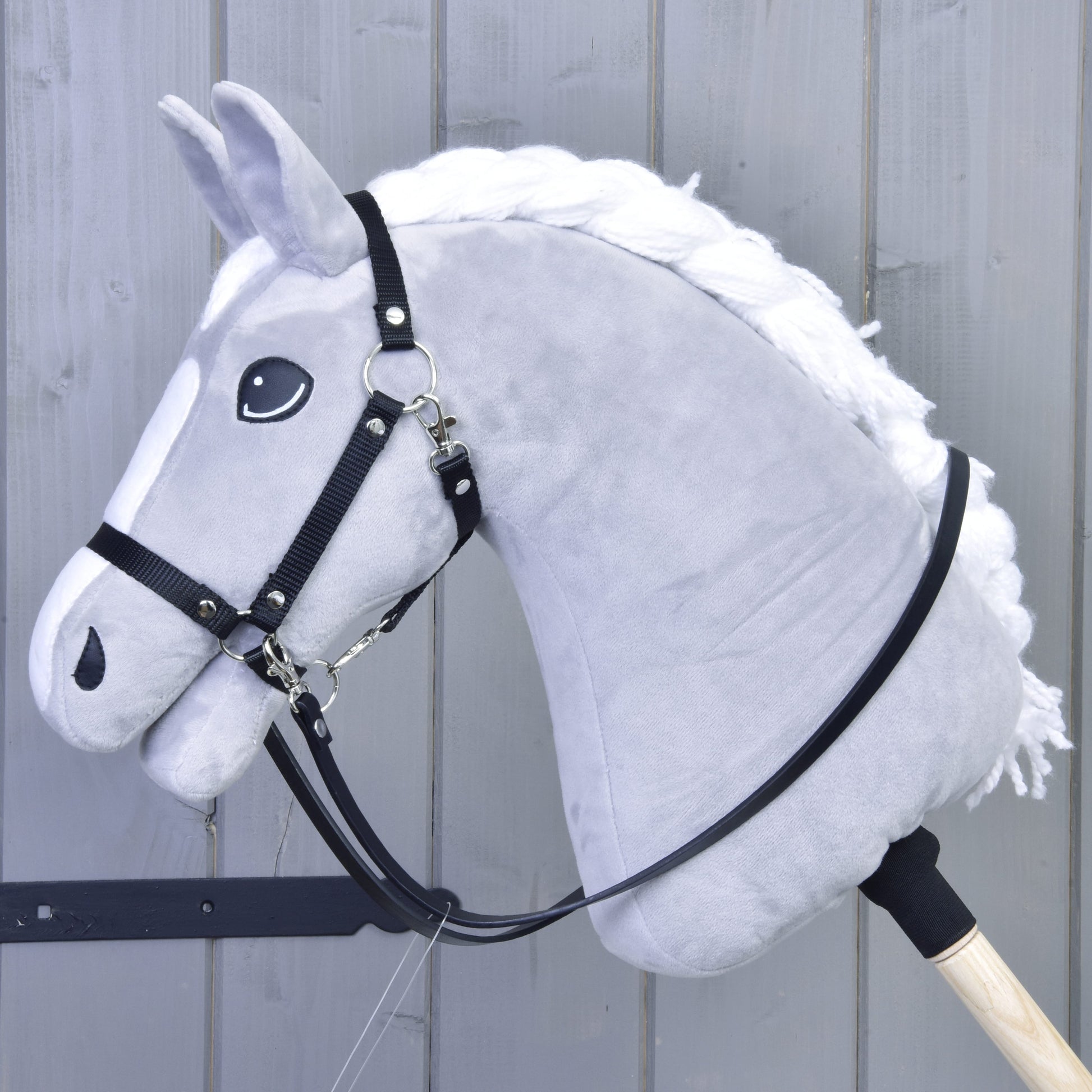 Reins Black leatherette