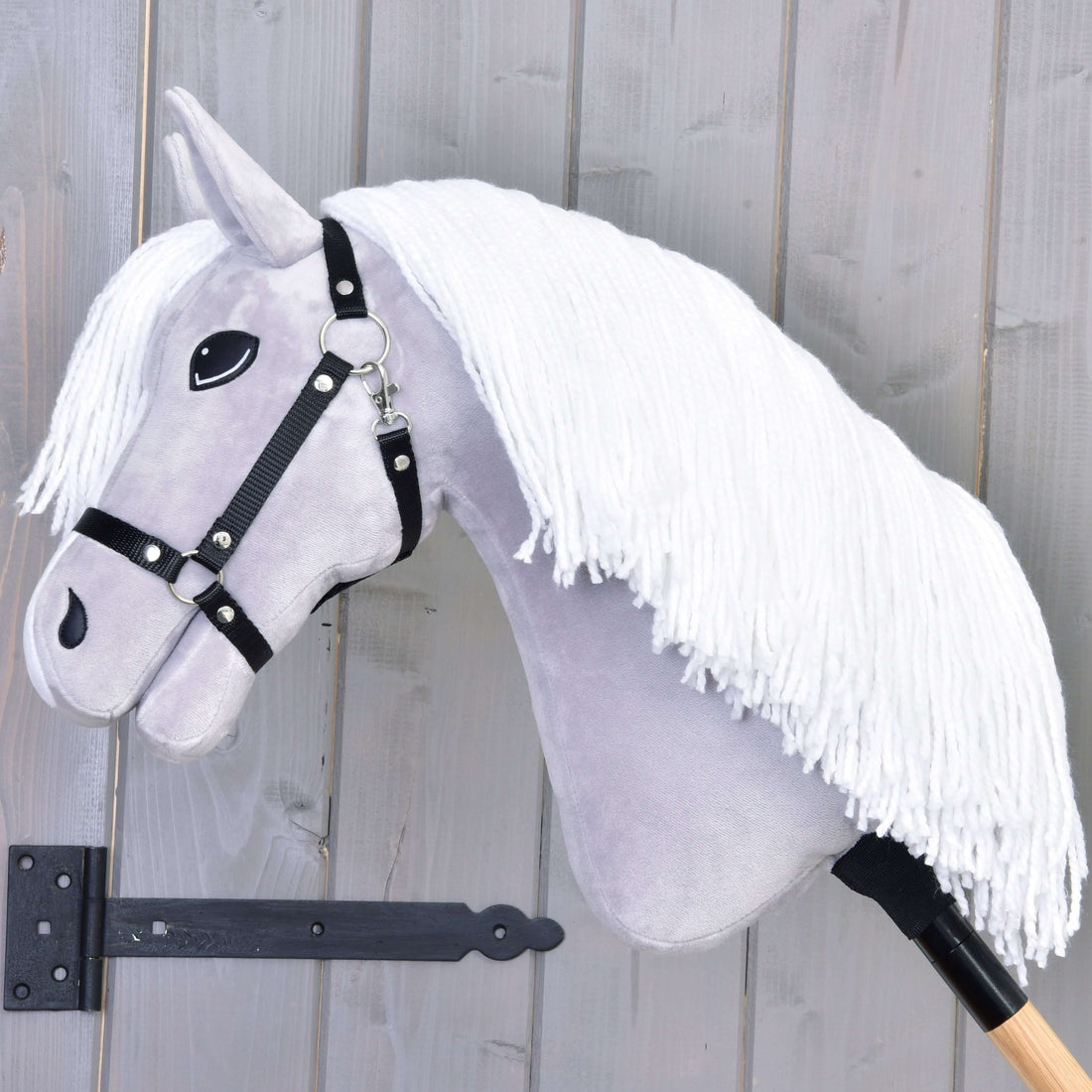 Hobby Horse Popcorn met zwart Halster