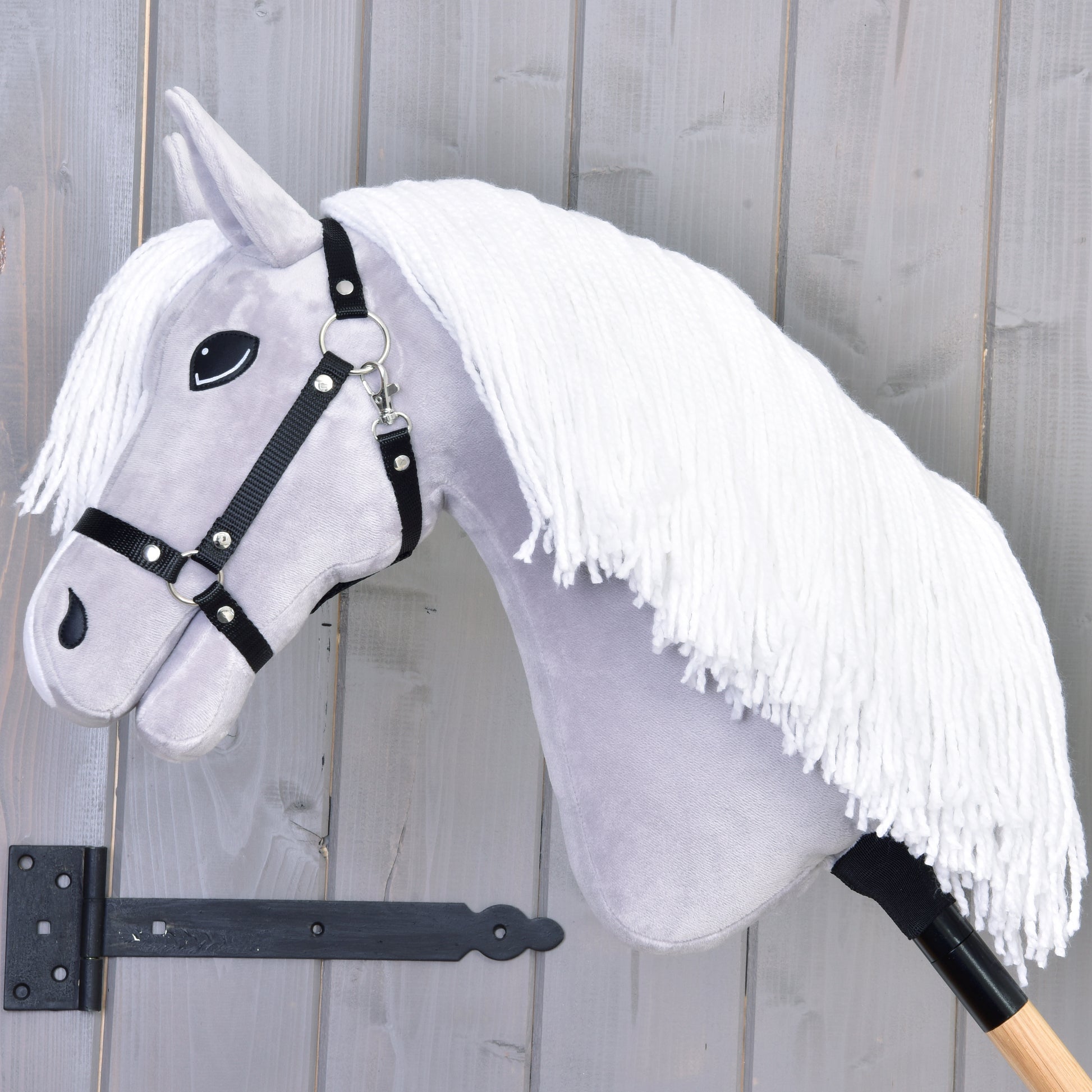 Hobby Horse Popcorn with Black Halter