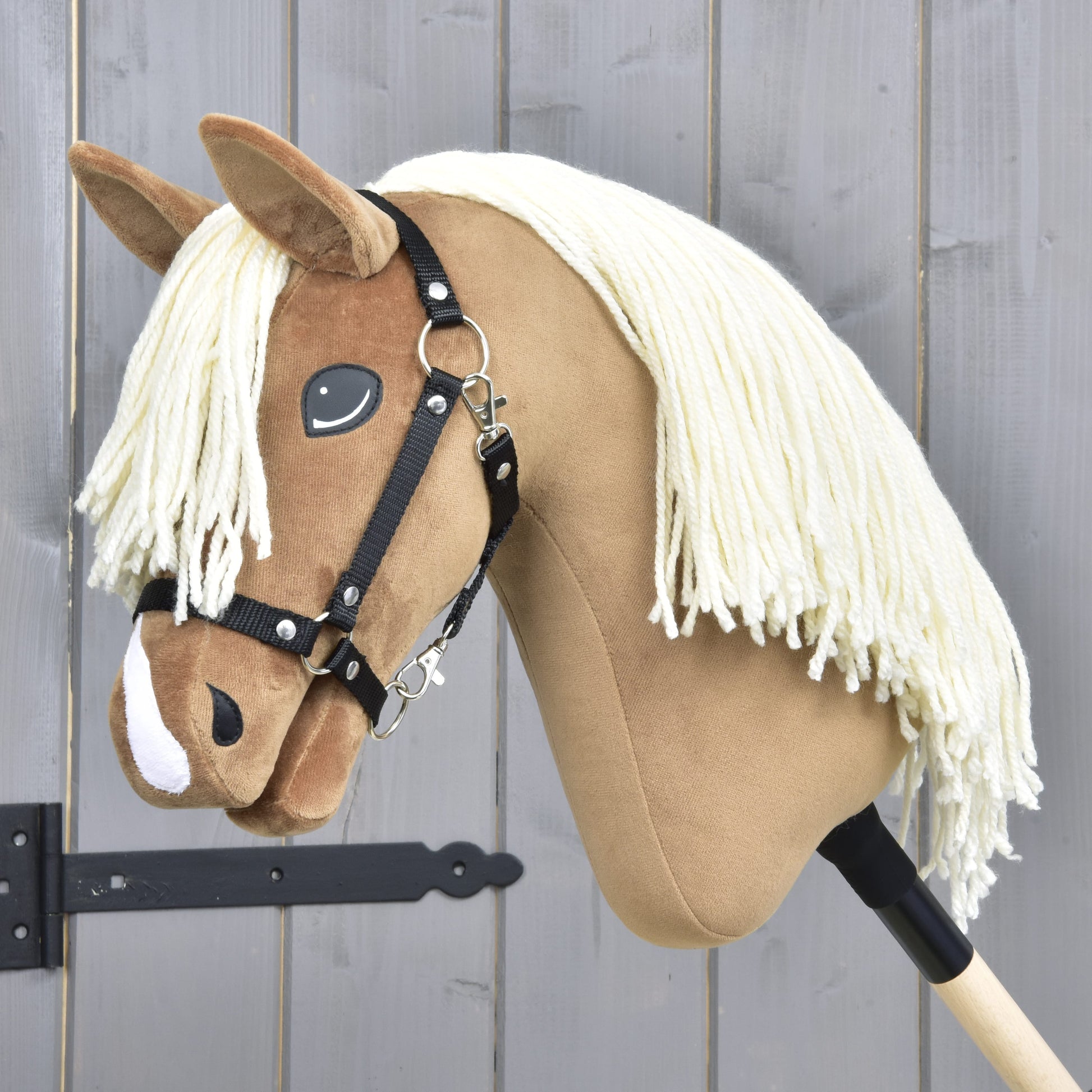 Hobby Horse Smart met zwart Halster