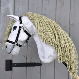 Hobby Horse Victory met Zwart Halster - maat M