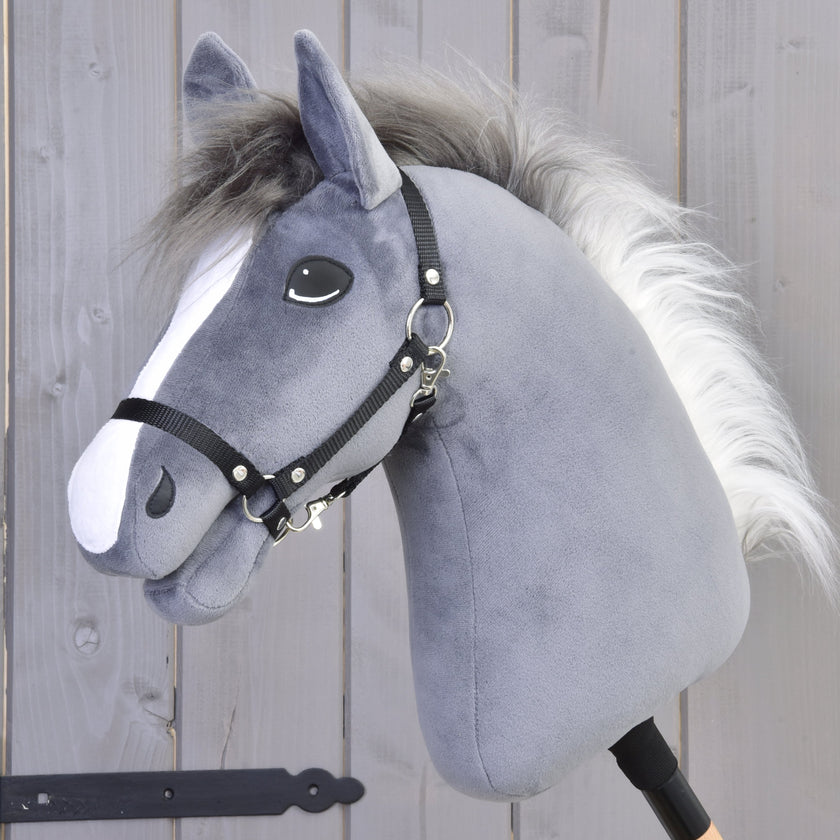 Hobby Horse Beauty met zwart Halster