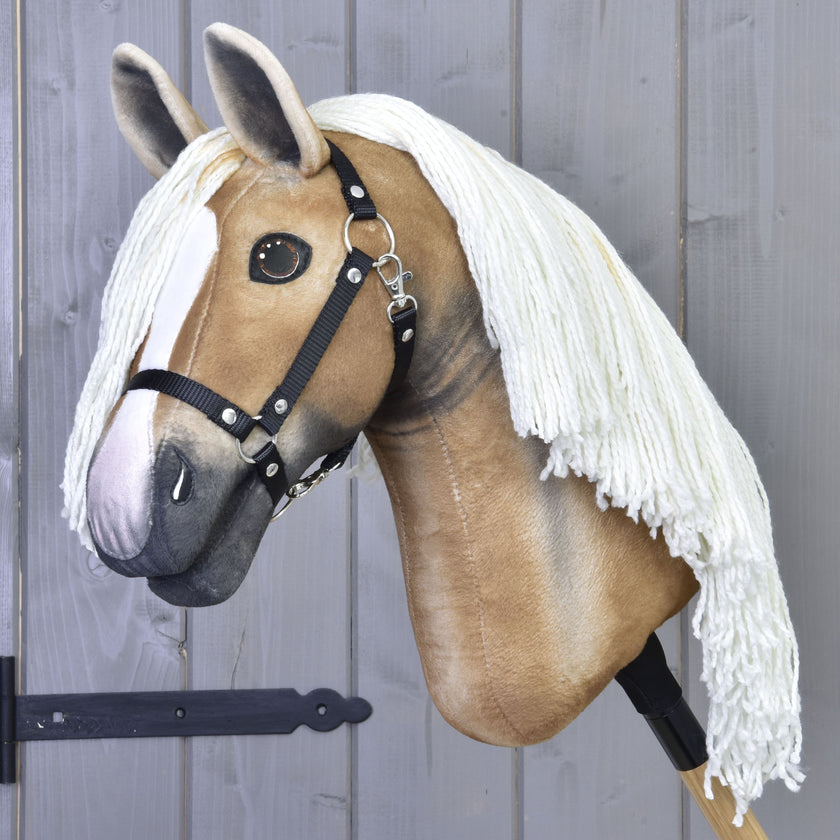 Hobby Horse Connie met Zwart Halster