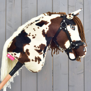 Hobby Horse Dakota met zwart halster