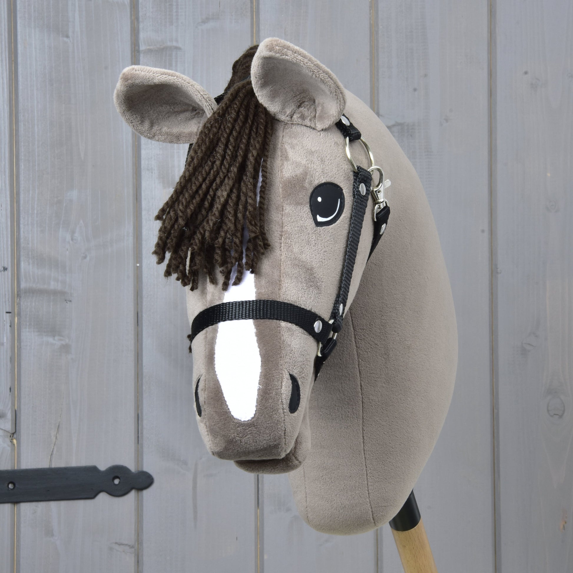 Hobby Horse Guccini met Zwart Halster