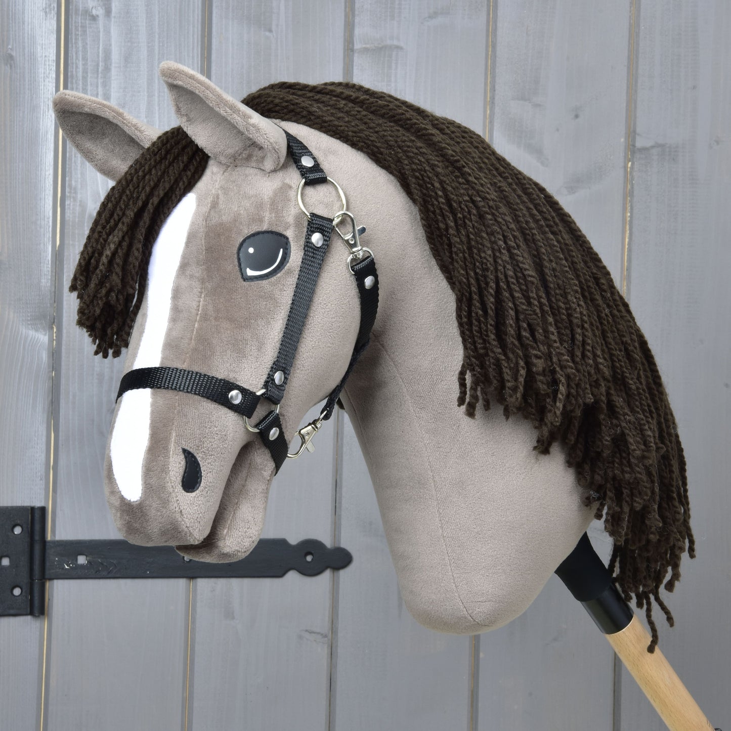 Hobby Horse Guccini met Zwart Halster