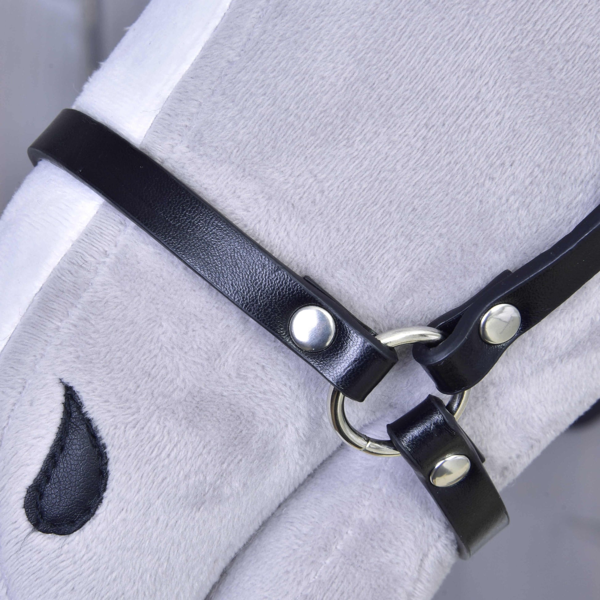Halter - black leatherette