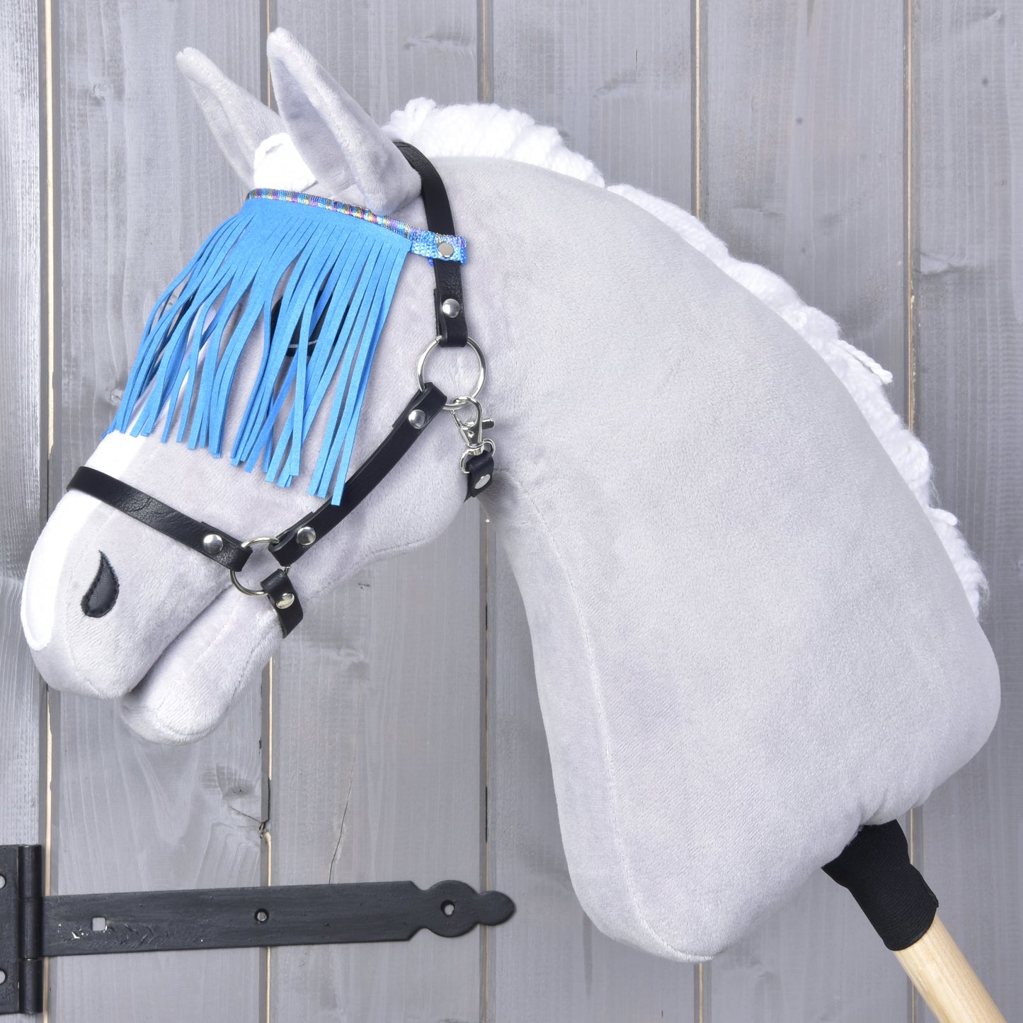 Halster zwart met blauwe franjes