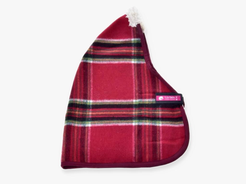 The Stable Blanket Christmas by Hobby Horse LarDen features a red and green plaid design, white fleece trim, and a pink side label—perfect for horse training and added protection.